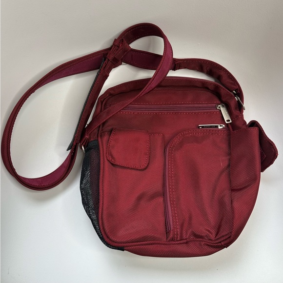 daymaker Bags Daymakers Travel Bag Santa Barbra Red Anti Theft Rfid